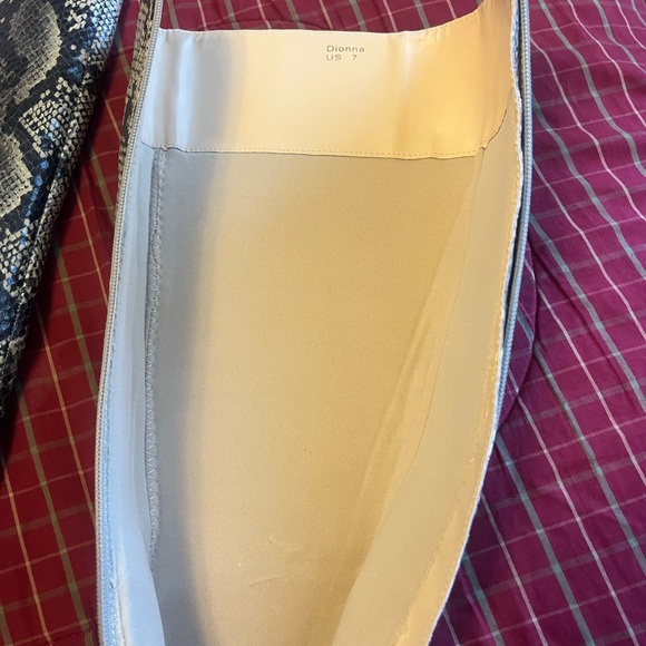 Snakeskin knee high boots - Picture 9 of 16